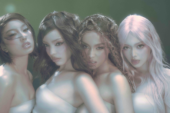 'JYP 글로벌 걸그룹' 걸셋, 3월 6일 신곡 발매⋯카리스마 눈빛