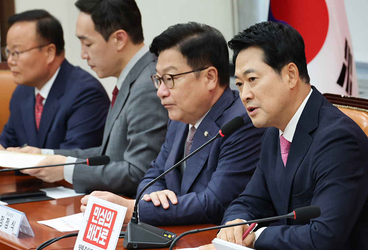 무소속 한동훈 의원이 7일 국회에서 열린 본회의에 참석하기 위해 국회 본청에 들어서다 취재진과 만나 연일 제기하고 있는 김승원 법무부 장관 후보자 의혹과 관련해 의견을 말하고 있다. 2026.9.7 [사진=연합뉴스]
