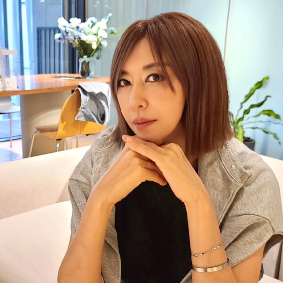 김완선, 단발 머리하고 확 달라진 분위기 &apos;몰라볼 뻔&apos;