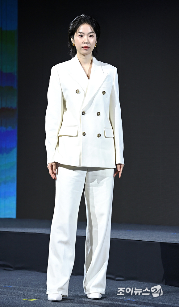 배우 서은수가 15일 서울 강남구 그랜드 인터컨티넨탈 서울 파르나스에서 열린 디즈니+ '메이드 인 코리아' 제작발표회에서 포즈를 취하고 있다. [사진=곽영래 기자]