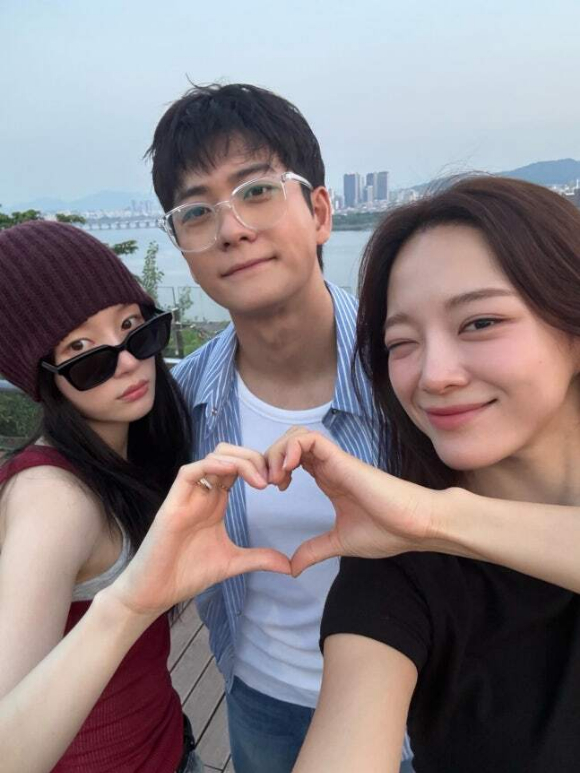 김세정 강태오 정채연 [사진=김세정 SNS]
