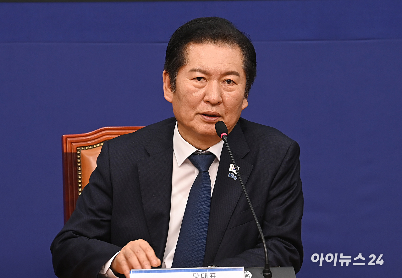 정청래 더불어민주당 대표가 24일 서울 여의도 국회에서 열린 국방안보특별위원회 출범식 및 1차회의에서 축사를 하고 있다. [사진=곽영래 기자]