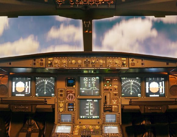 경찰차가 순찰하고 있다. 기사와 직접적 관련이 없는 사진 [사진=연합뉴스]