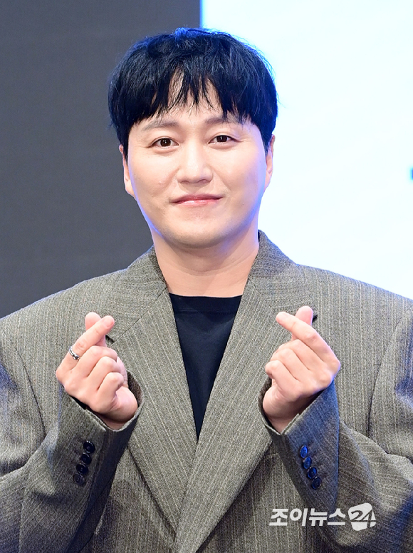 배우 김대명이 1일 오후 서울 구로구 신도림동 더세인트에서 열린 KBS 2TV 새 토일 미니시리즈 '결혼의 완성' 제작발표회에 참석하고 있다. [사진=정소희 기자]