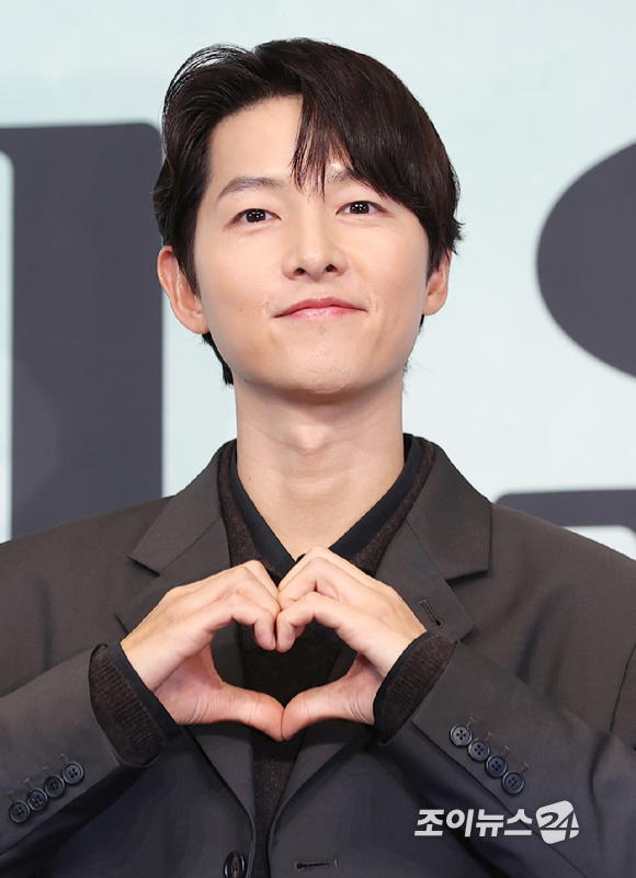 배우 송중기가 4일 오후 서울 구로구 신도림 더 링크 호텔에서 열린&nbsp;JTBC 금요시리즈 '마이 유스' 제작발표회에 참석하고 있다. [사진=정소희 기자]