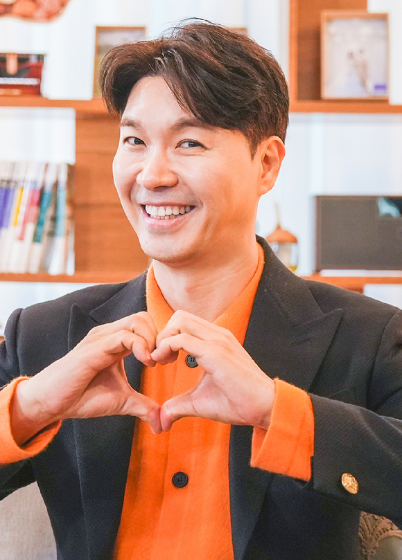 방송인 박수홍이 26일 온라인으로 진행된 TV CHOSUN 리얼 다큐예능 '조선의 사랑꾼' 제작발표회에 참석하고 있다. [사진=TV CHOSUN]