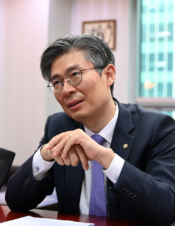 국회 교육위원회 소속 국민의힘 조정훈 의원 [사진=김성진 기자]