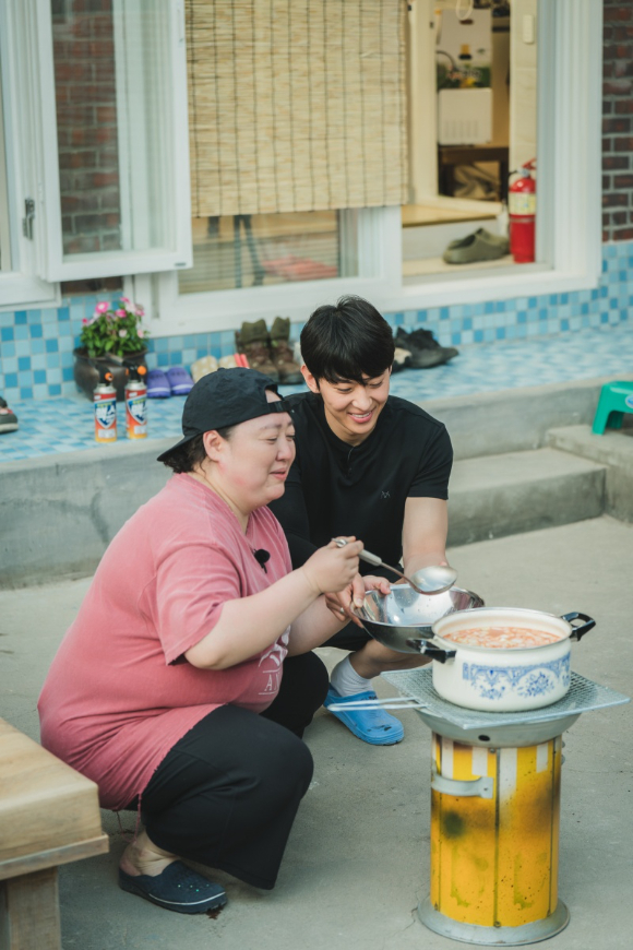 방송인 덱스가 '언니네 산지직송2'에 출연한다. [사진=tvN ]