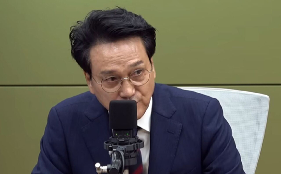 배우 김무열이 넷플릭스 시리즈 '참교육'에서 열연하고 있다. [사진=넷플릭스]