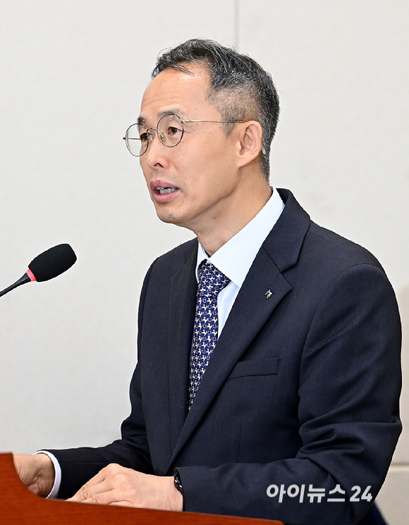황기연 한국수출입은행장 20일 서울 여의도 국회에서 열린 재정경제기획위원회 국정감사(한국수출입은행 등) 국정감사에서 업무보고를 하고 있다. [사진=곽영래 기자]