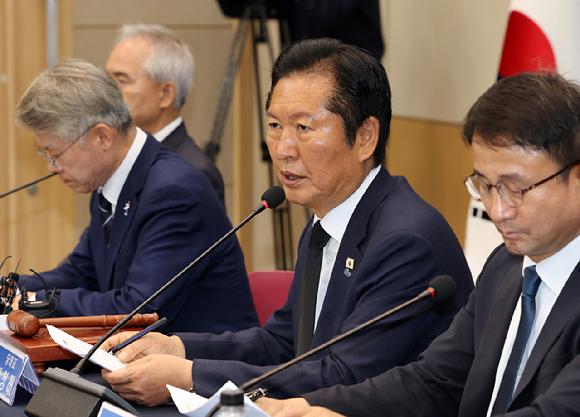 더불어민주당 정청래 대표가 12일 광주 서구 김대중컨벤션센터에서 열린 전남ㆍ광주 현장 최고위원회의에서 발언하고 있다. 2026.6.12 [사진=연합뉴스]