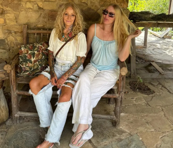 호주의 70대 여성이 50대 딸과 자매로 오해받을 정도의 '동안 외모'로 눈길을 끌고 있다. 사진은 로레인 카사. [사진=Lorraine Cassar 인스타그램]