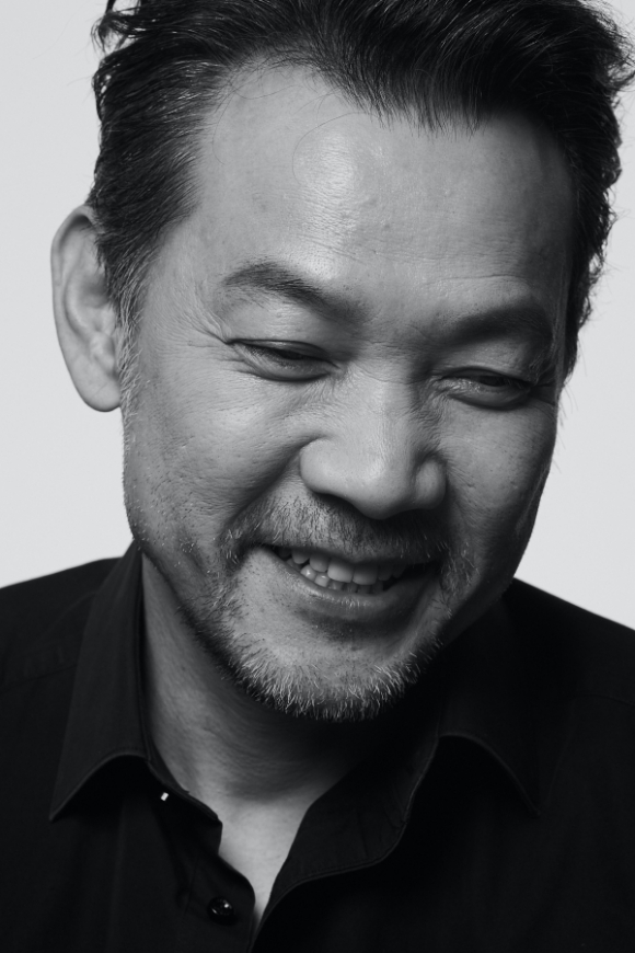 배우 정진영이 하이콘엔터테인먼트와 전속계약을 체결했다. [사진=하이콘엔터테인먼트]