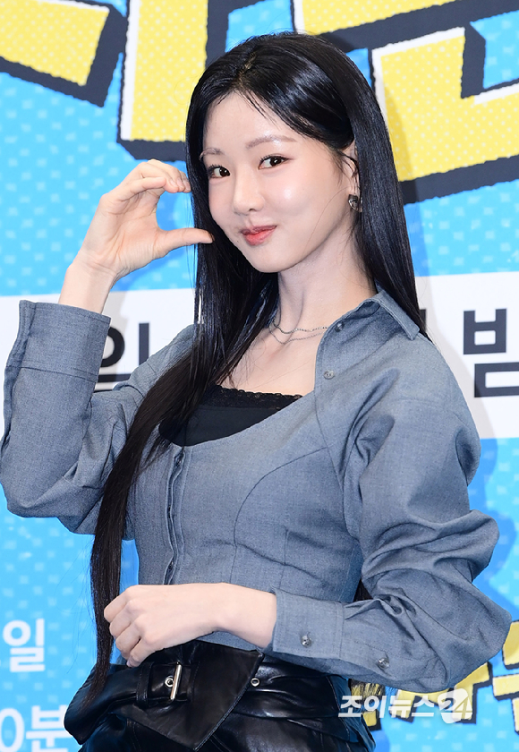 배우 이세희가 12일 오후 서울 마포구 스탠포드호텔에서 열린 JTBC 새 예능 프로그램 '혼자는 못 해' 제작발표회에 참석하고 있다. [사진=정소희 기자]