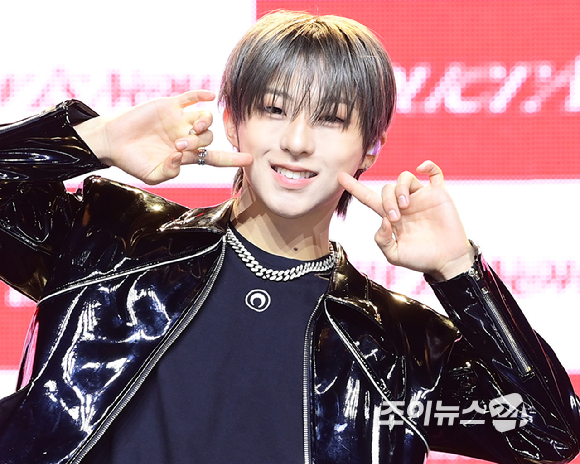 그룹 누에라 미라쿠가 26일 오후 서울 용산구 한남동 블루스퀘어에서 열린 누에라(NouerA) 'Chapter: New is Now' 데뷔 쇼케이스에 참석하고 있다. [사진=정소희 기자]