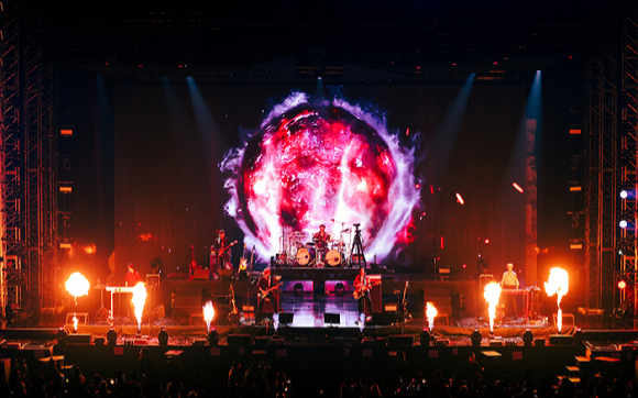 밴드 엑스디너리 히어로즈가 서울 송파구 잠실실내체육관에서 'Xdinary Heroes 'Beautiful Mind' World Tour FINALE in SEOUL'('뷰티풀 마인드' 월드투어 피날레 인 서울)을 통해 팬들을 만나고 있다. [사진=JYP엔터테인먼트]