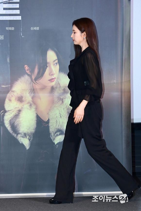 배우 신세경이 4일 오후 서울 CGV 용산아이파크몰에서 열린 영화 '휴민트'(감독 류승완) 언론시사회에 참석하고 있다. [사진=정소희 기자]