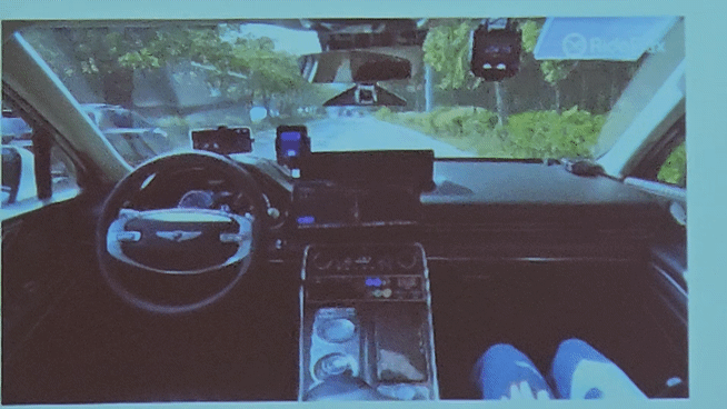 정하욱 라이드플럭스 부대표가 11일 코엑스에서 열린 '자율주행과 모빌리티' 포럼에서 발표하고 있다. [사진=설재윤 기자]