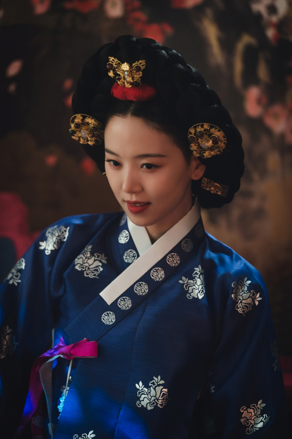 '폭군의 셰프' 강한나 스틸. [사진=tvN]