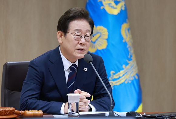 이재명 대통령이 지난 1일 서울 용산 대통령실 청사에서 열린 국무회의에서 발언하고 있다. 2025.7.1 [사진=연합뉴스]
