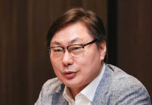 이화영 전 경기 평화부지사가 현직 시절이던 2019년 7월 25일, 경기도와 (사)아시아태평양평화교류협회가 필리핀 마닐라 콘래드 호텔에서 개최한 '2019 아시아태평양의 평화번영을 위한 국제대회'에 앞서 기자간담회를 갖고 있다. [사진=뉴시스]