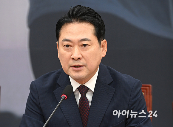 장동혁 국민의힘 대표가 11일 서울 여의도 국회에서 열린 최고위원회의에서 발언하고 있다. [사진=곽영래 기자]