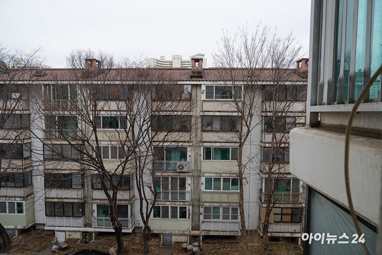 서울 노원구 월계동 광운대역세권 개발부지에서 서울원 아이파크 공사가 진행되고 있다. [사진=김민지 기자]