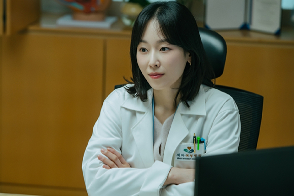 배우 서현진이 JTBC 금요드라마 '러브 미'에서 열연하고 있다. [사진=JTBC&middot;SLL&middot;하우픽쳐스]