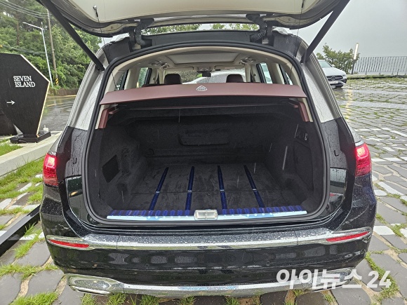 마이바흐 GLS 600 4MATIC 마누팍투어 트렁크. [사진=홍성효 기자]