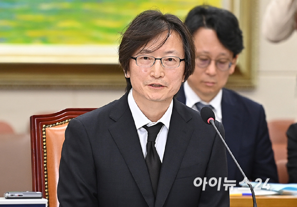 주병기 공정거래위원장 후보자가 5일 서울 여의도 국회 정무위원회에서 열린 인사청문회에서 질의에 답변하고 있다. [사진=곽영래 기자]