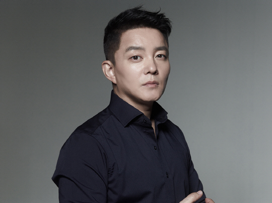 이범수가 빅펀치 엔터테인먼트와 전속계약을 맺었다. [사진=빅펀치엔터테인먼트]