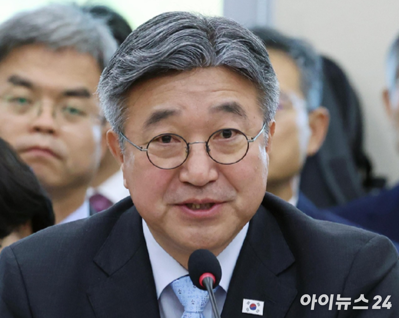 윤호중 행정안전부 장관이 6일 서울 여의도 국회에서 열린 행정안전위원회의 행안부 등에 대한 국정감사에서 의원 질의에 답하고 있다. [사진=곽영래 기자]
