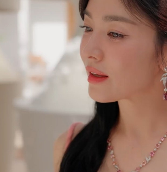 송혜교 [사진=송혜교 SNS]