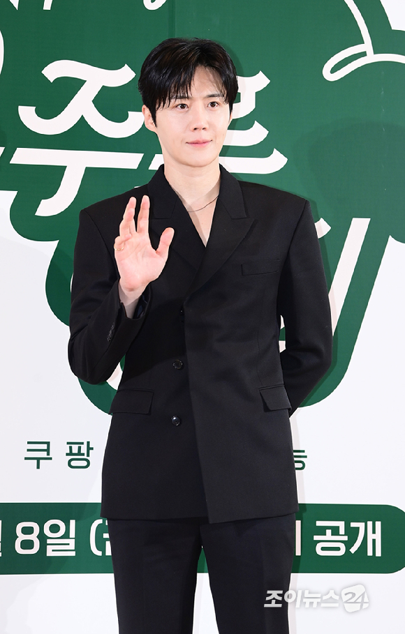 배우 김선호가 6일 오전 서울 중구 명동 커뮤니티하우스마실에서 열린 쿠팡플레이 새 예능 '봉주르빵집' 제작발표회에 참석하고 있다. [사진=정소희 기자]