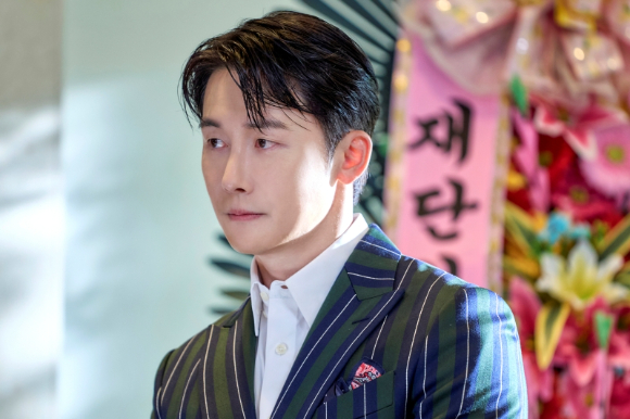 '대한민국에서 건물주 되는 법' 캐릭터 포스터. [사진=tvN]