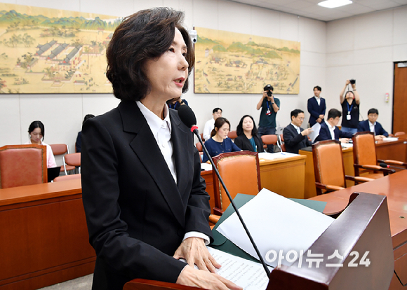 이진숙 사회부총리 겸 교육부 장관 후보자가 16일 오전 서울 여의도 국회 교육위원회에서 열린 인사청문회에서 모두발언을 하고 있다. [사진=곽영래 기자]