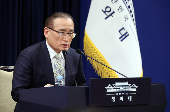 위성락 국가안보실장이 9일 청와대 기자회견장에서 이재명 대통령 방일 일정을 브리핑하고 있다. 2026.1.9 [사진=연합뉴스]