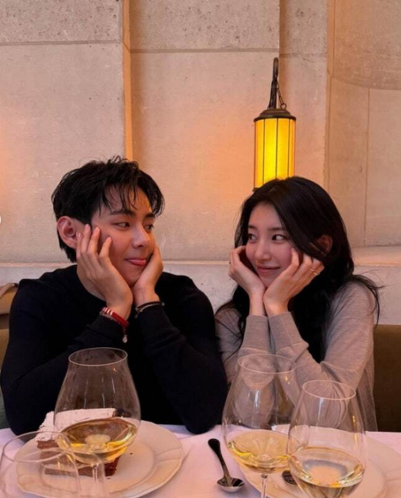 수지 박보검 뷔 [사진=수지 SNS]