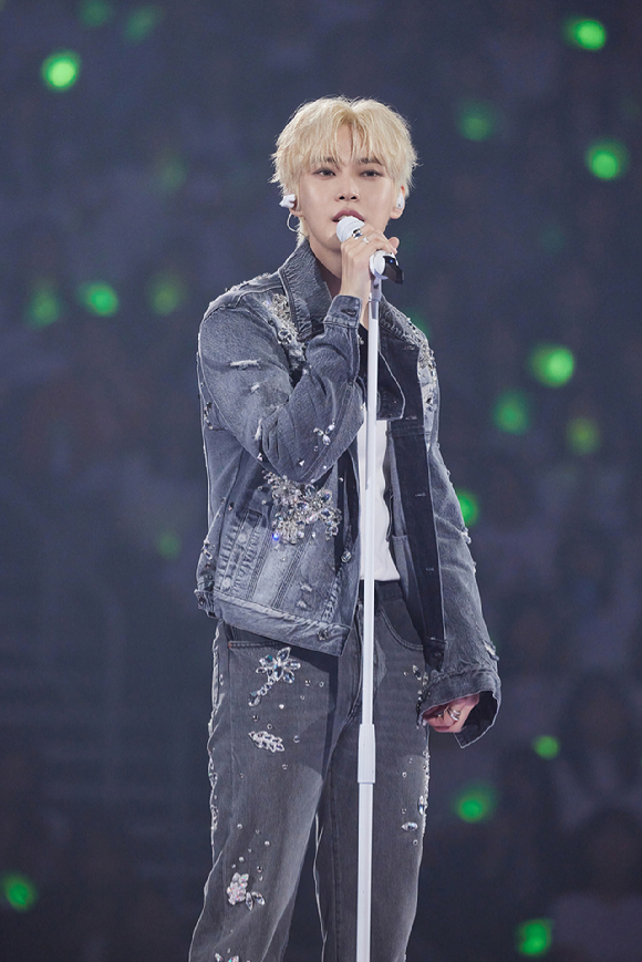 NCT 도영, 3만3천 팬과 앙코르 콘서트 성황 &quot;오래도록 노래하겠다&quot;