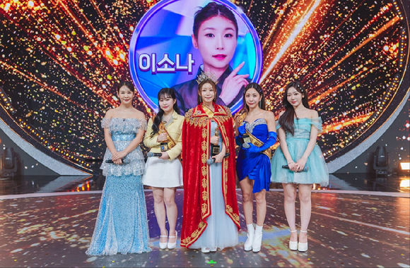 '미스트롯4' TOP5 단체 이미지 [사진=TME GROUP]