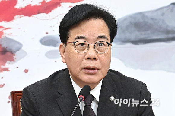 정청래 더불어민주당 대표가 5일 서울 여의도 국회에서 열린 최고위원회의에서 발언하고 있다. [사진=곽영래 기자]