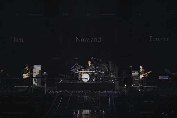 밴드 씨엔블루가 서울 티켓링크 라이브 아레나(구 올림픽공원 핸드볼경기장)에서 2026 CNBLUE LIVE '3LOGY'(2026 씨엔블루 라이브 '쓰릴로지')를 개최하고 관객들을 만나고 있다. [사진=FNC엔터테인먼트]