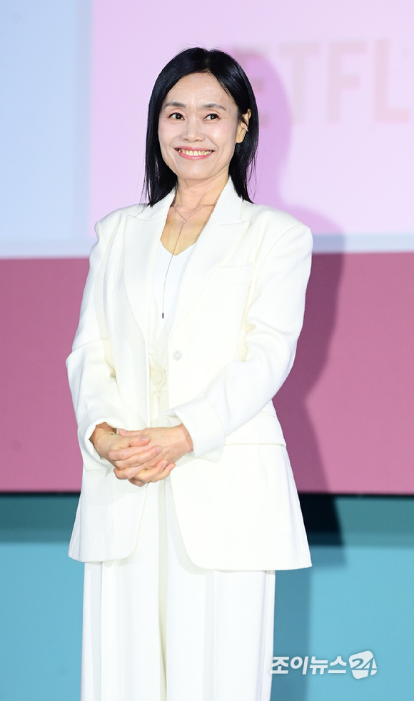 배우 강애심이 9일 오전 서울 중구 동대문디자인플라자에서 열린 넷플릭스 시리즈 '오징어 게임' 시즌2 제작발표회에 참석하고 있다. [사진=정소희 기자]