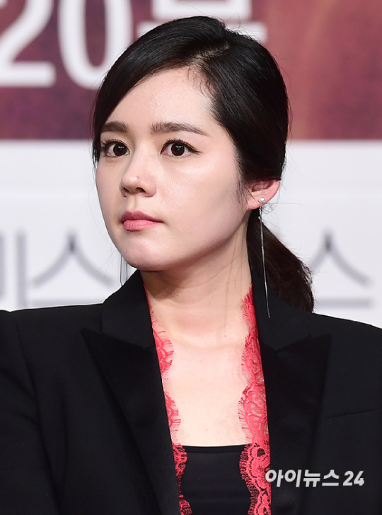 배우 한가인이 지난 2018년 OCN '미스트리스' 제작발표회에 참석해 자리하고 있다. [사진=정소희 기자]