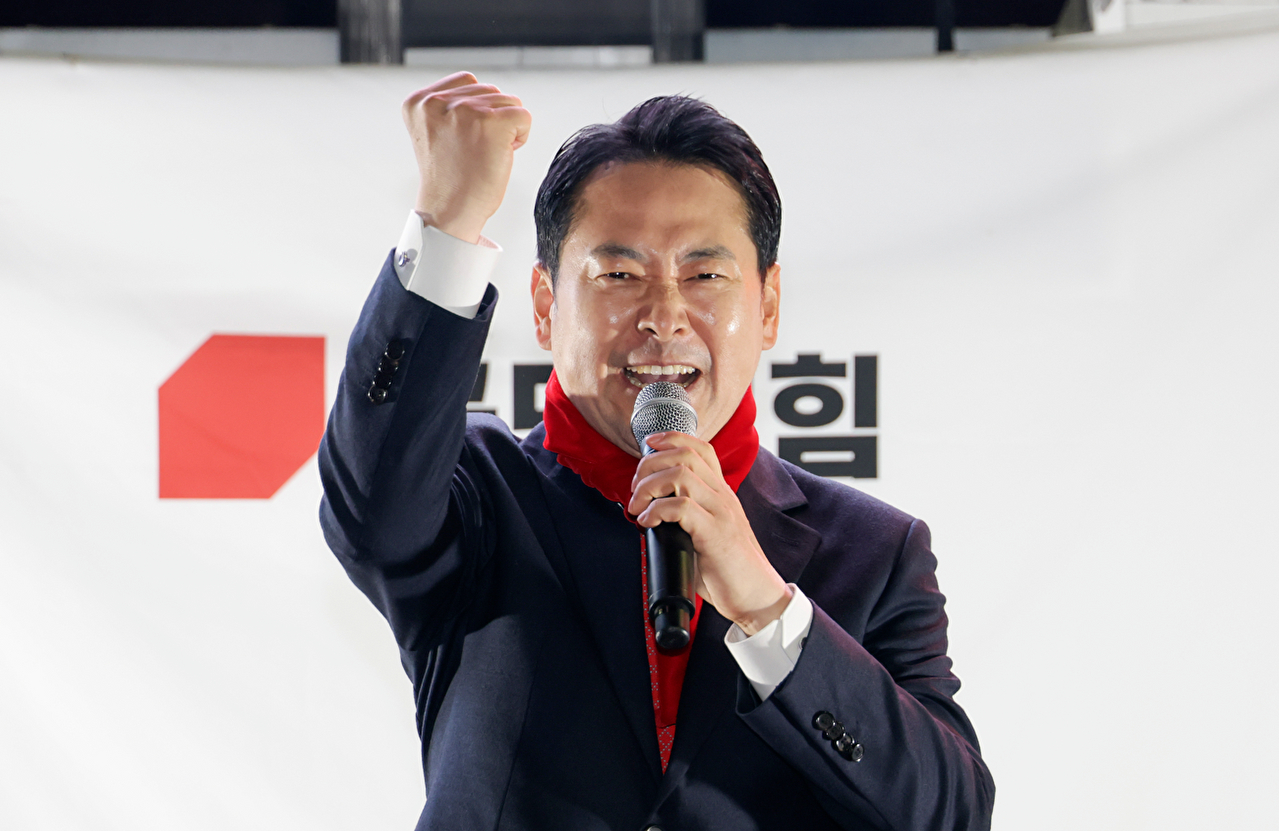 국민의힘 장동혁 대표가 지난 11월 29일 청주시 상당구 육거리종합시장에서 열린 민생회복 법치수호 충북 국민대회에서 발언을 하고 있다. 2025.11.29 [국민의힘 제공, 재판매 및 DB 금지] [사진=연합뉴스]