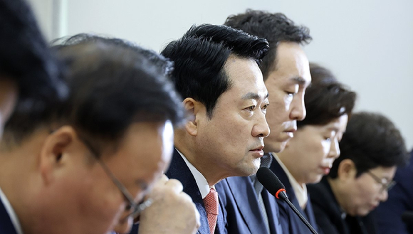 국민의힘 장동혁 대표가 15일 국회에서 열린 최고위원회의에서 발언하고 있다. 2026.10.15 [사진=연합뉴스]