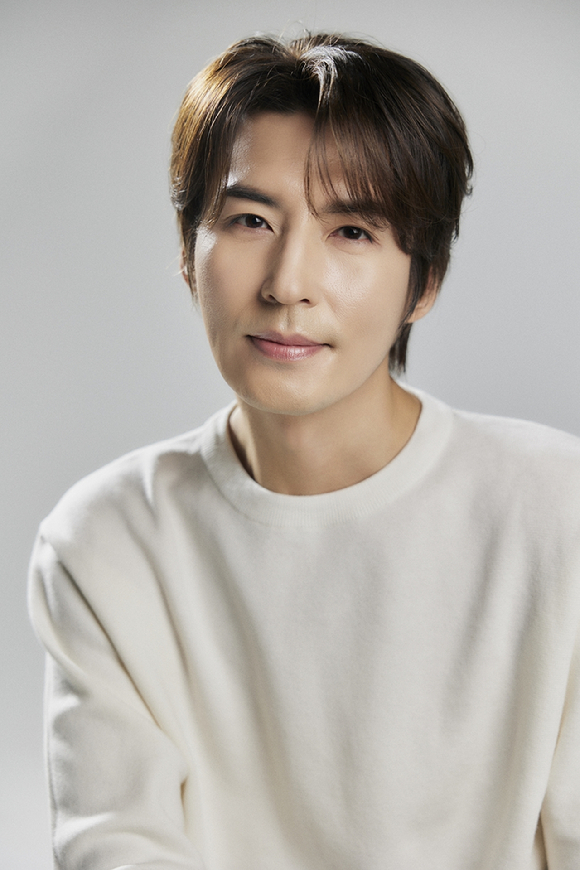 배우 김준현 프로필. [사진=이엔터테인먼트]