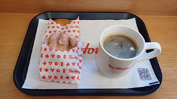 지난 25일 팀홀튼 1호점(신논현역점) 내부 모습. [사진=라창현 기자]