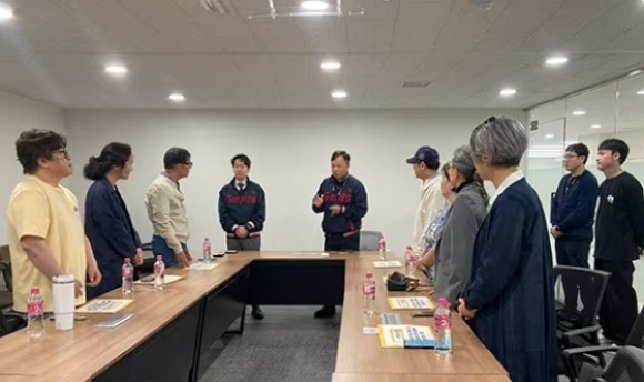 한국 프로야구 구단 롯데 자이언츠가 공식 유튜브 채널에 극우 커뮤니티 '일간베스트'(일베)에서 사용되는 비하 표현을 사용했다는 논란에 휘말렸다. 사진은 문제가 된 롯데 유튜브 영상 캡처. [사진=롯데 자이언츠 유튜브]