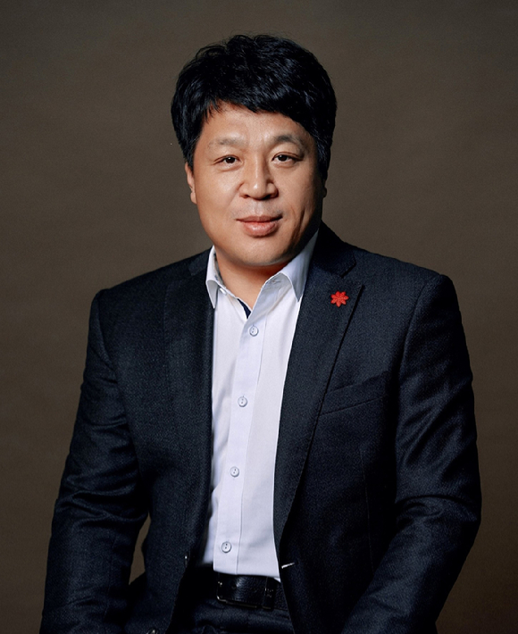 정용진 회장이 23일 발표한 신세계그룹 정기임원인사에서 이마트 대표이사로 복귀했다. [사진=신세계그룹]